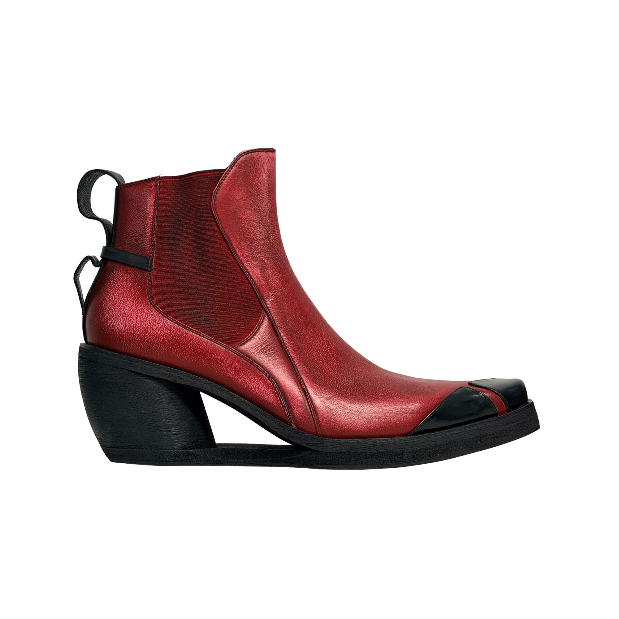 FOOTWEAR
